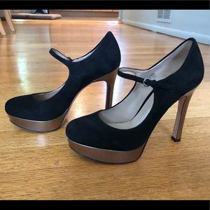 Joan & David Platform heels